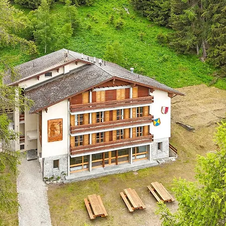 De L Ours Chalet Agettes